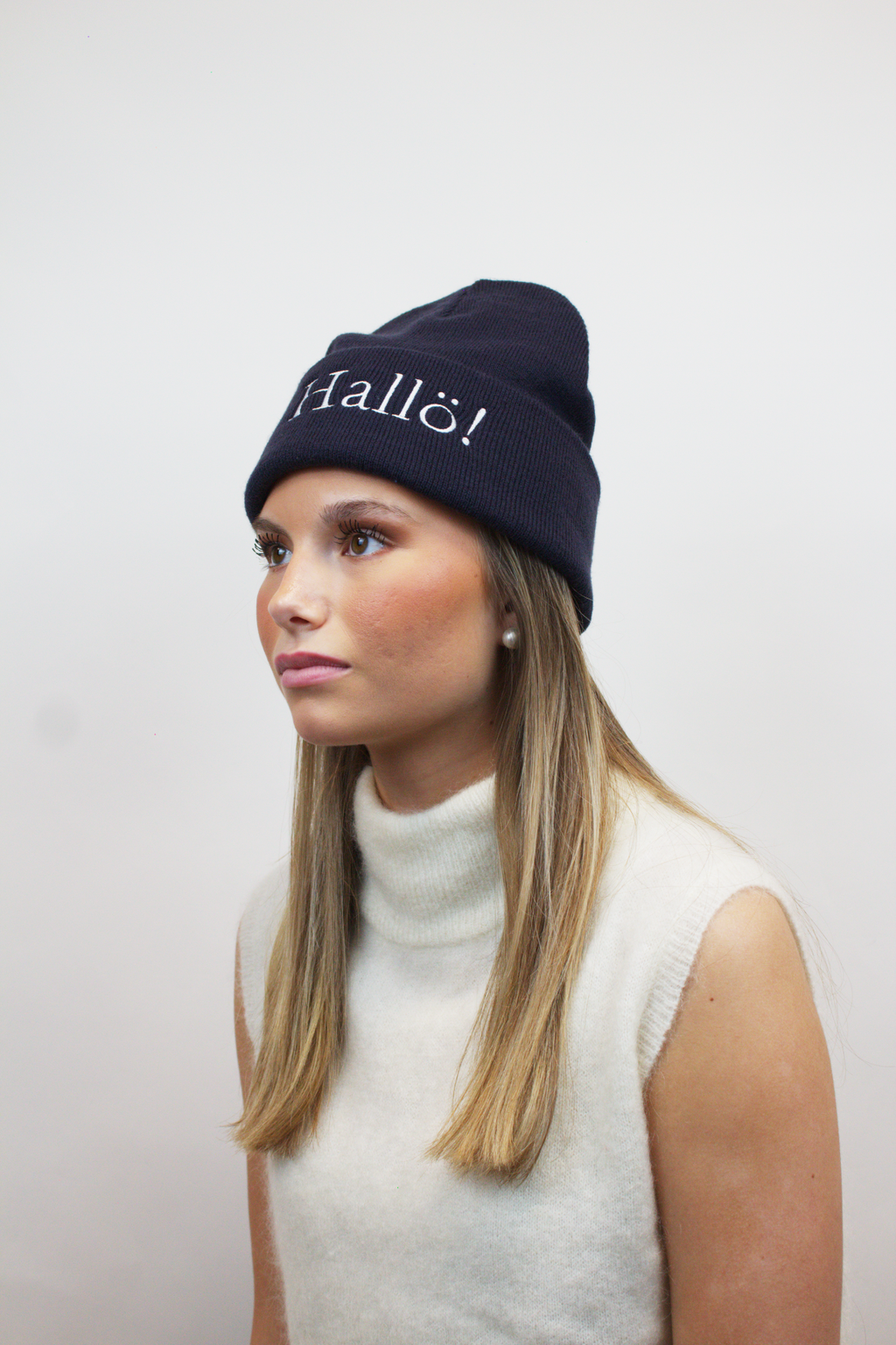 MARINBLÅ | HALLÖ!